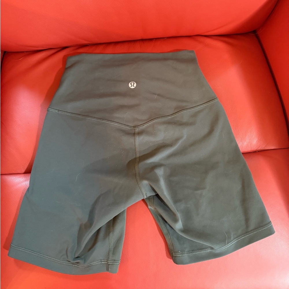 lululemon athletica Women's dark green Shorts 6inch